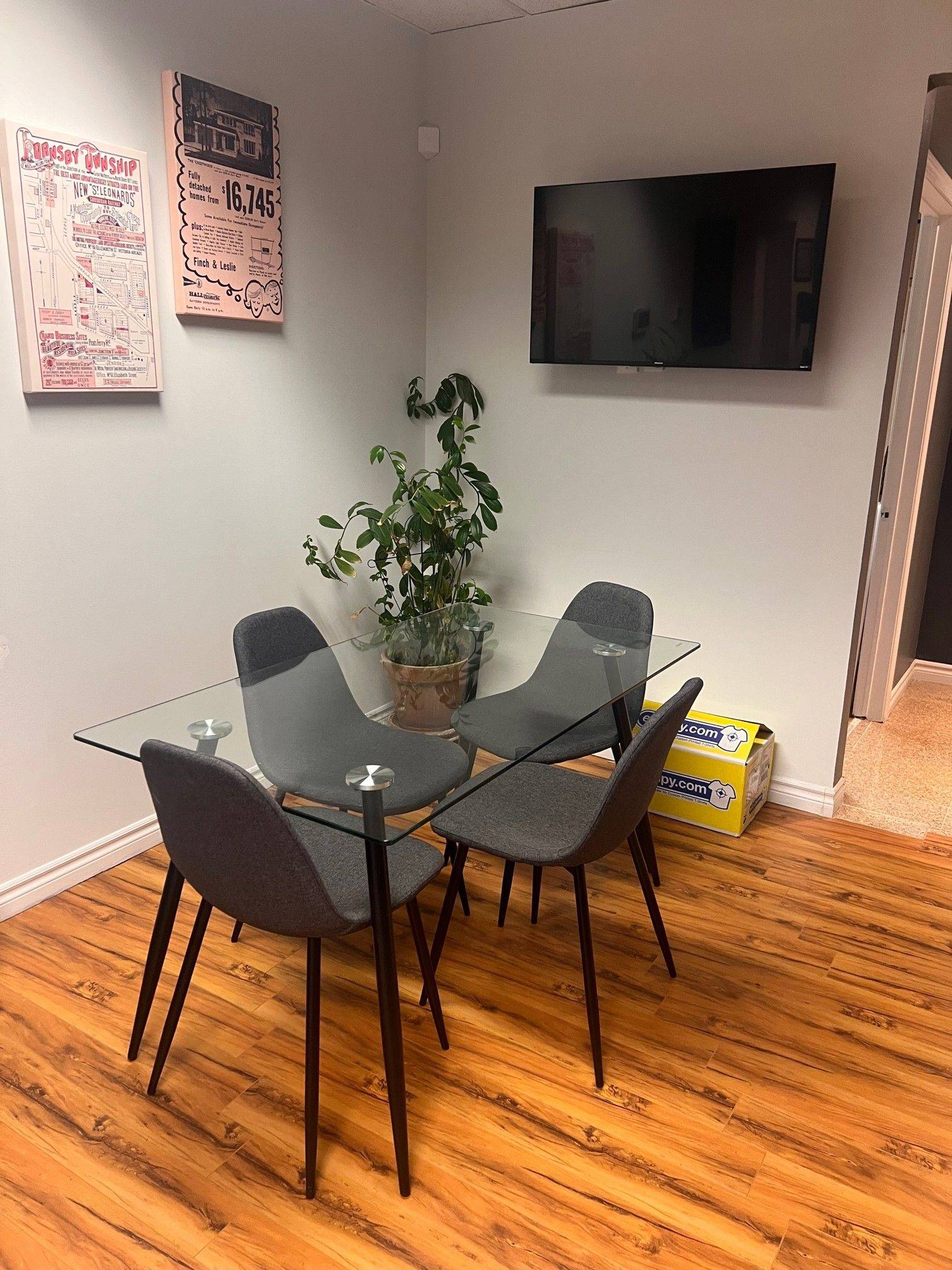 Brampton, ON L6T 5K1,30 INTERMODAL DR #208-A