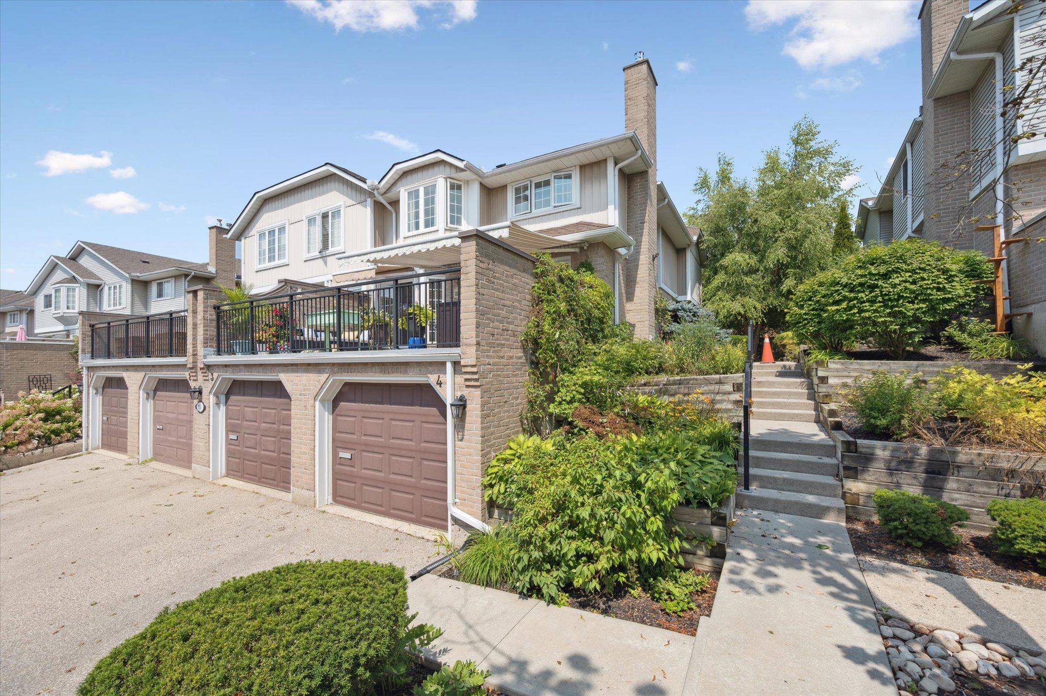 Guelph, ON N1E 1B7,106 Woodlawn RD E #4