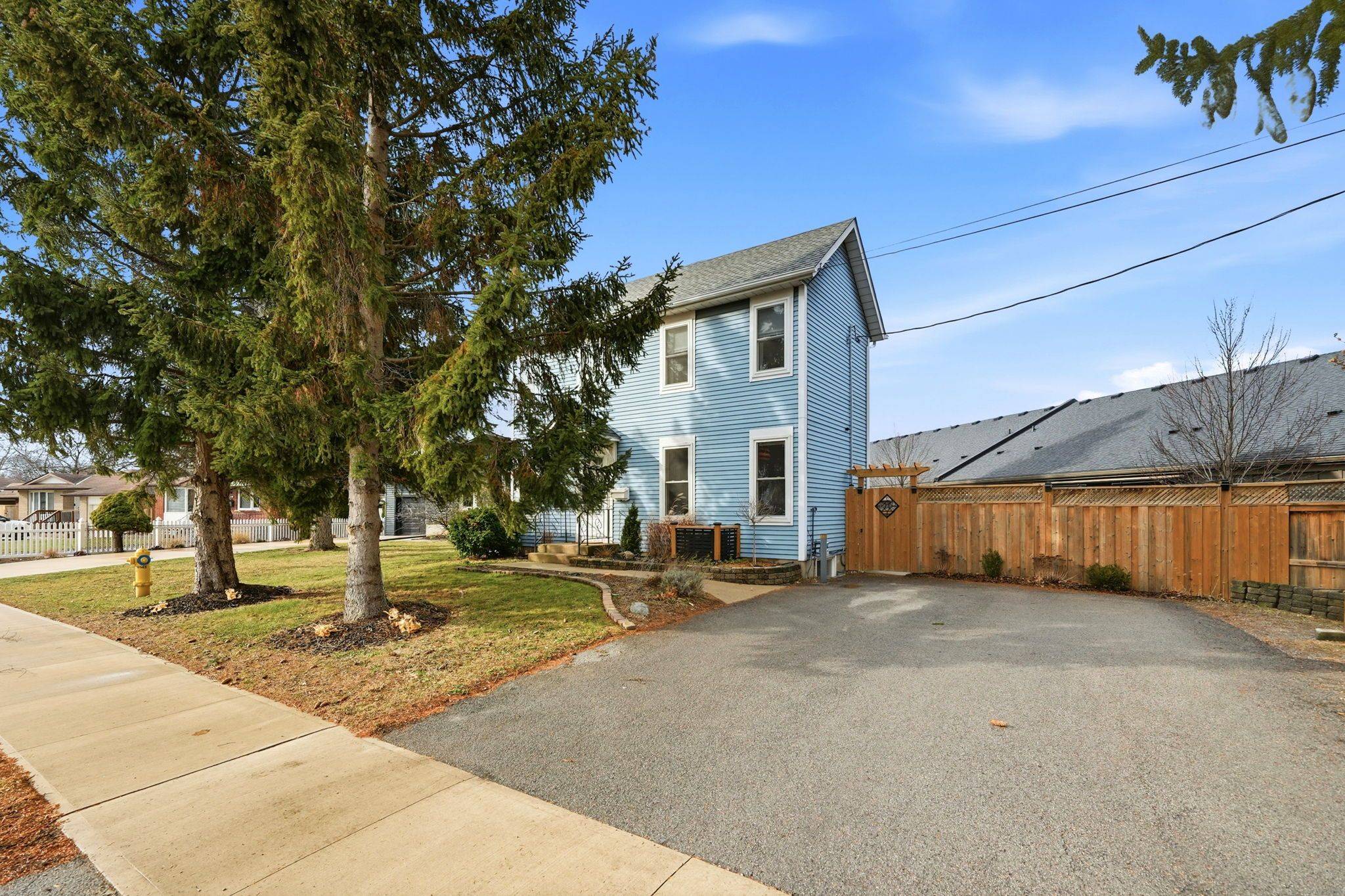 St. Catharines, ON L2M 3P4,507 Niagara ST