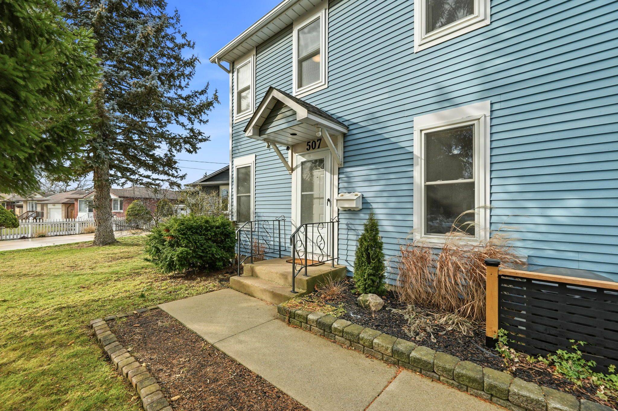 St. Catharines, ON L2M 3P4,507 Niagara ST