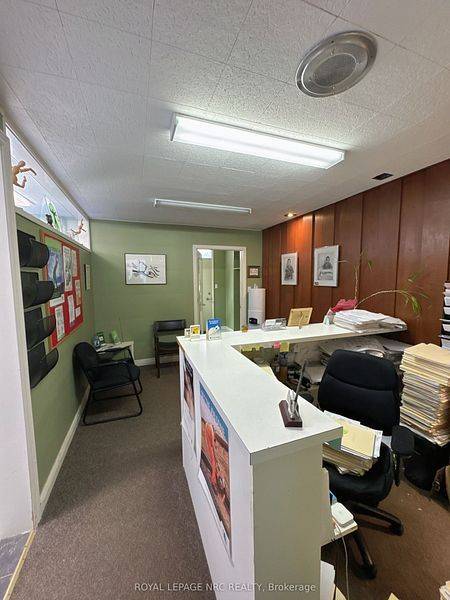 Niagara Falls, ON L2E 6C2,4213/4207 Drummond RD