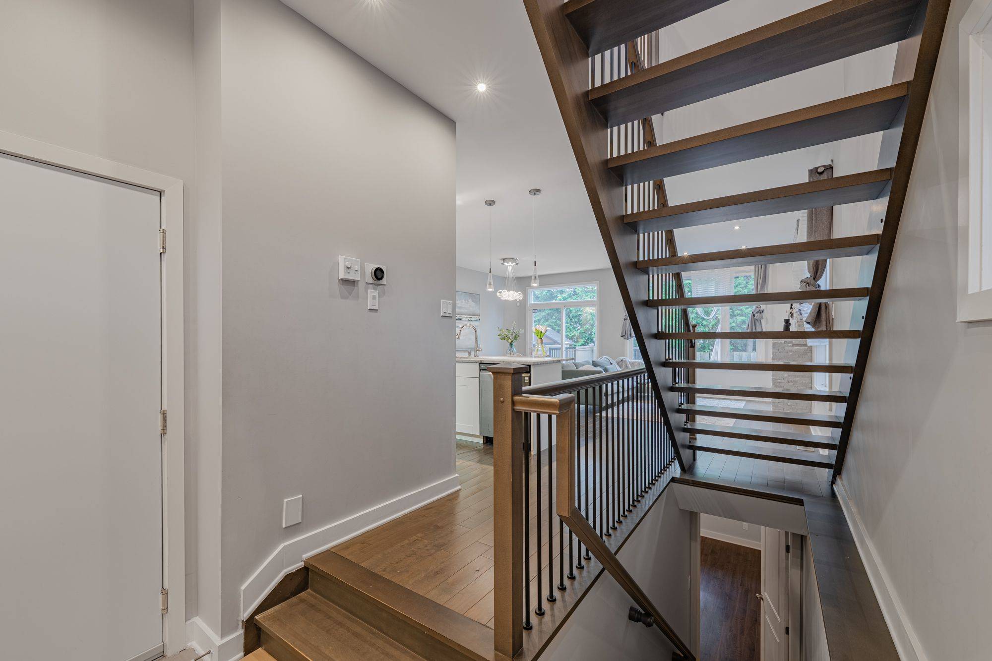 Overbrook - Castleheights And Area, ON K1K 0X1,14 CAMIL ST