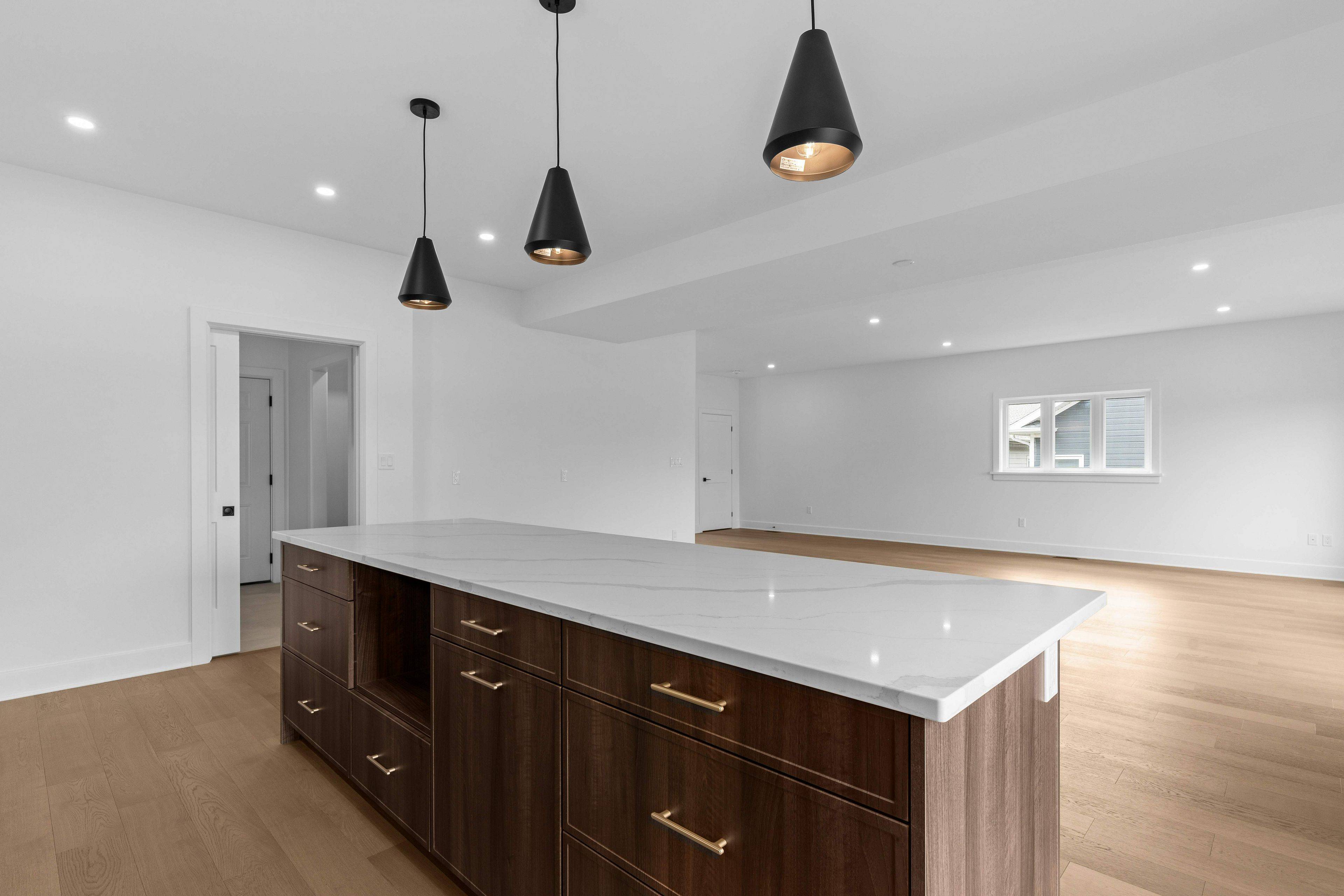 Loyalist, ON K7N 0C2,2 Park CRES