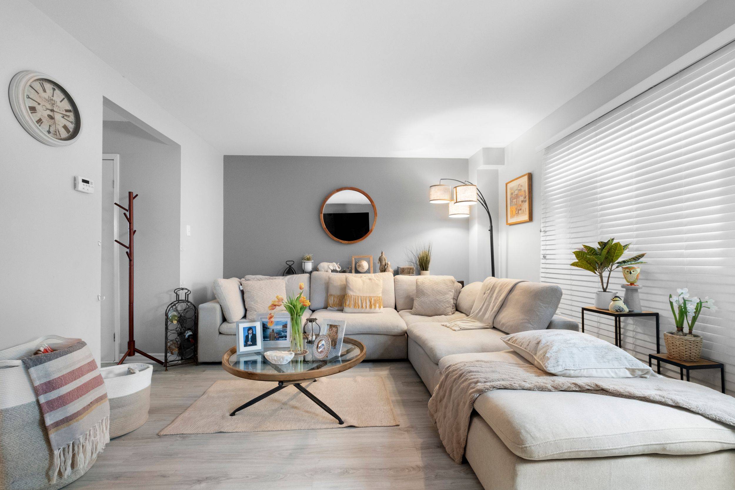 London South, ON N6J 2J1,166 Southdale RD W #18