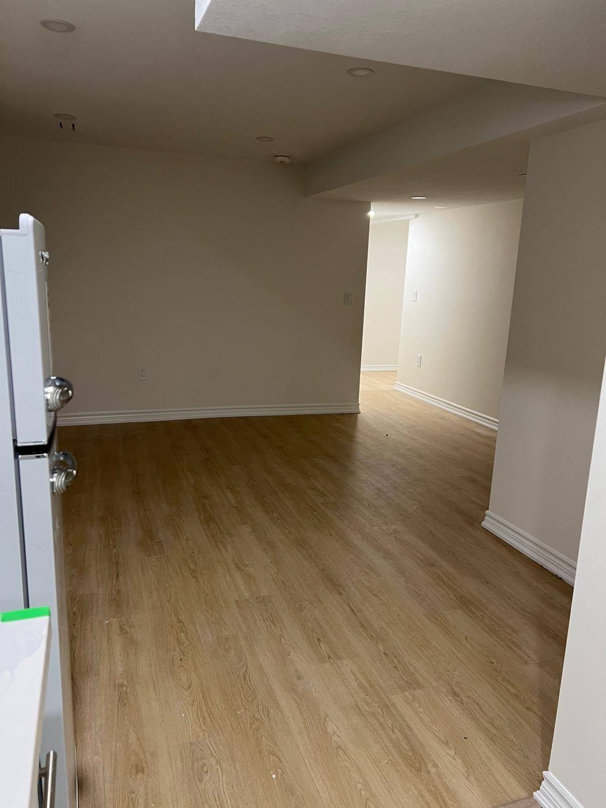 Guelph, ON N1E 6Z3,87 Mussen ST #Lower