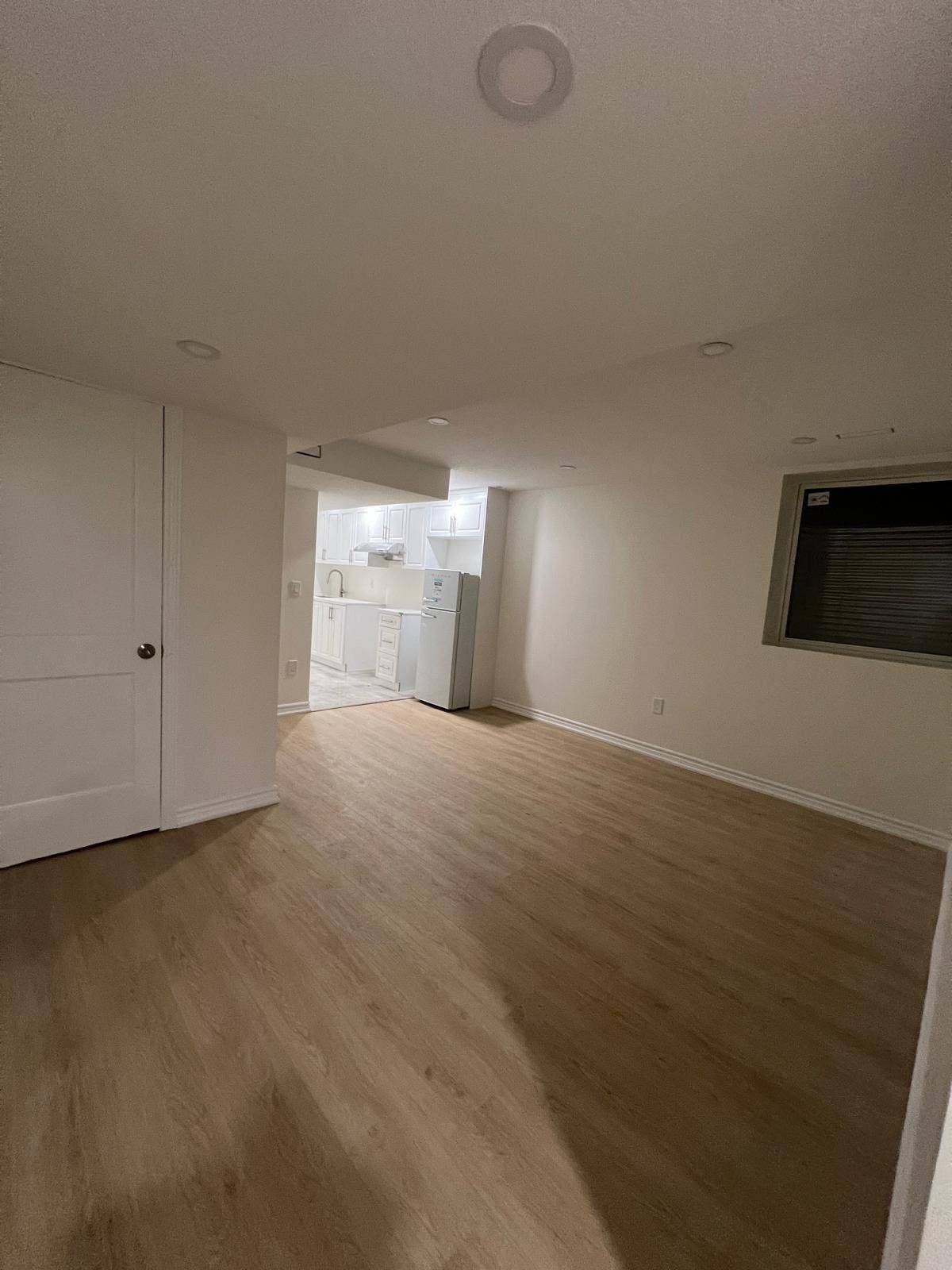 Guelph, ON N1E 6Z3,87 Mussen ST #Lower