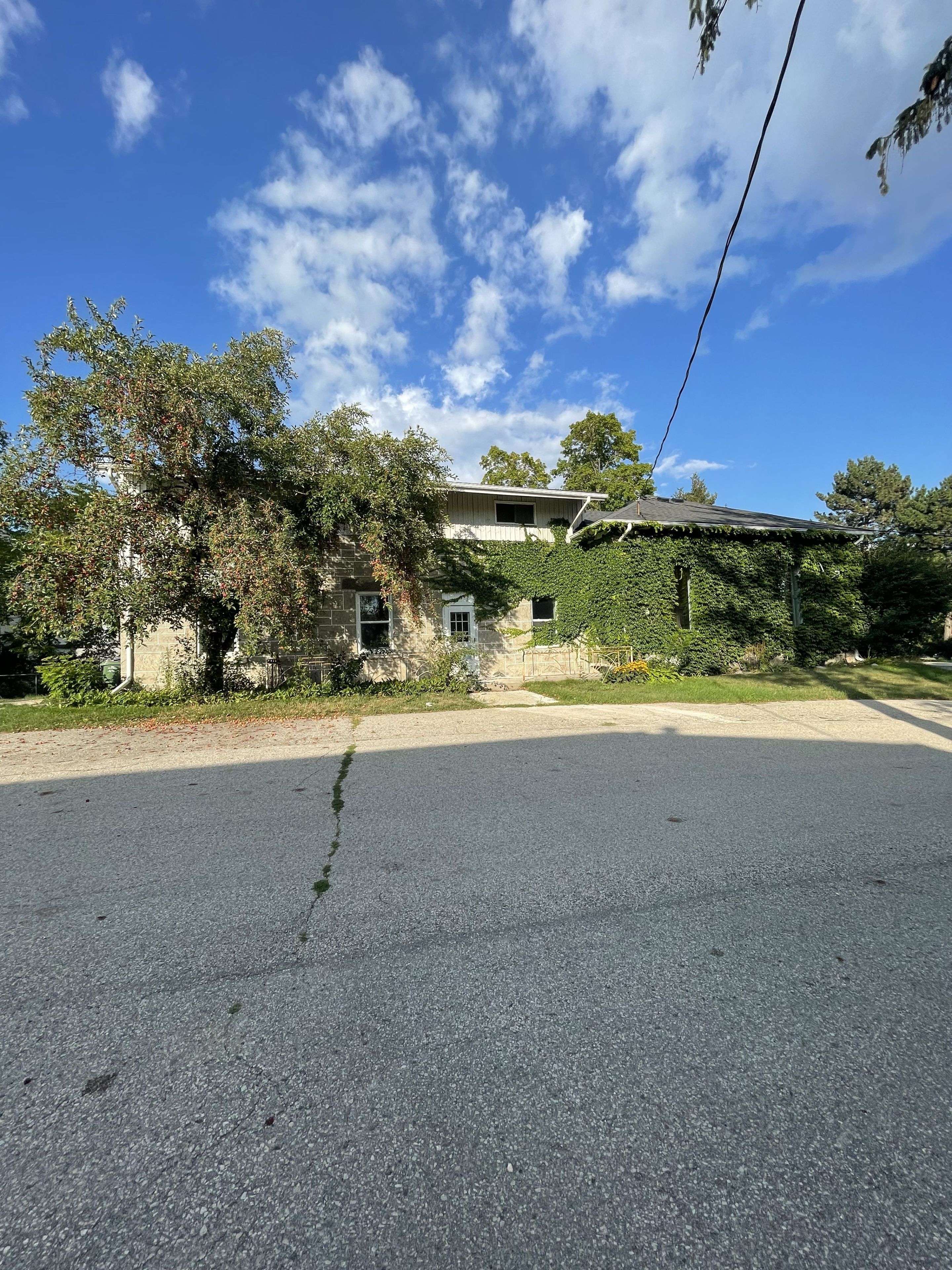 Guelph, ON N1H 1C5,245 Speedvale AVE W