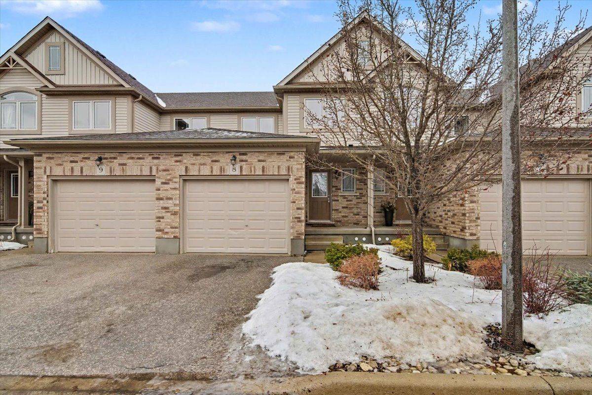 Guelph, ON N1L 1B3,355 Macalister BLVD #8