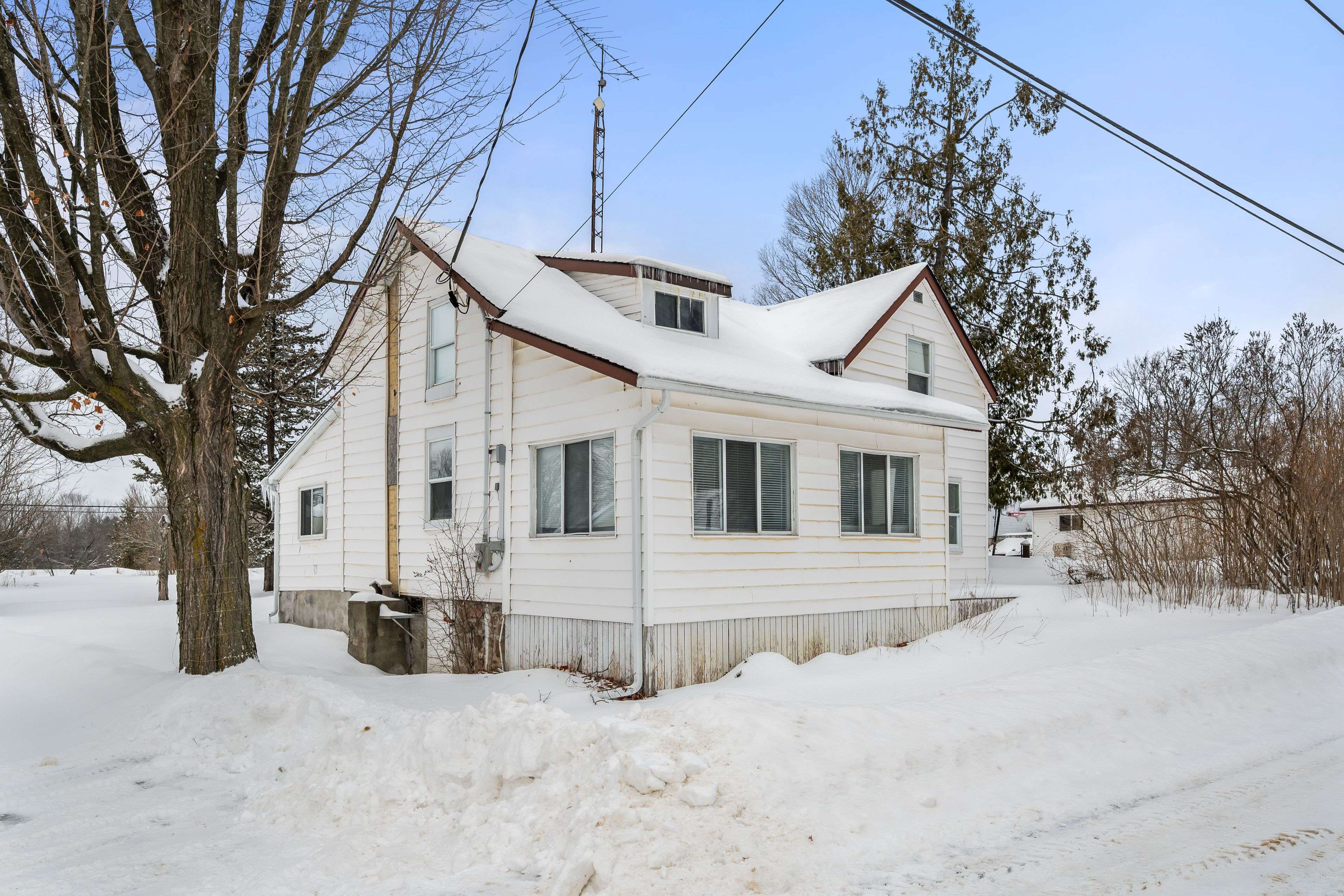 Frontenac, ON K0H 2L0,5593 Perth Road CRES