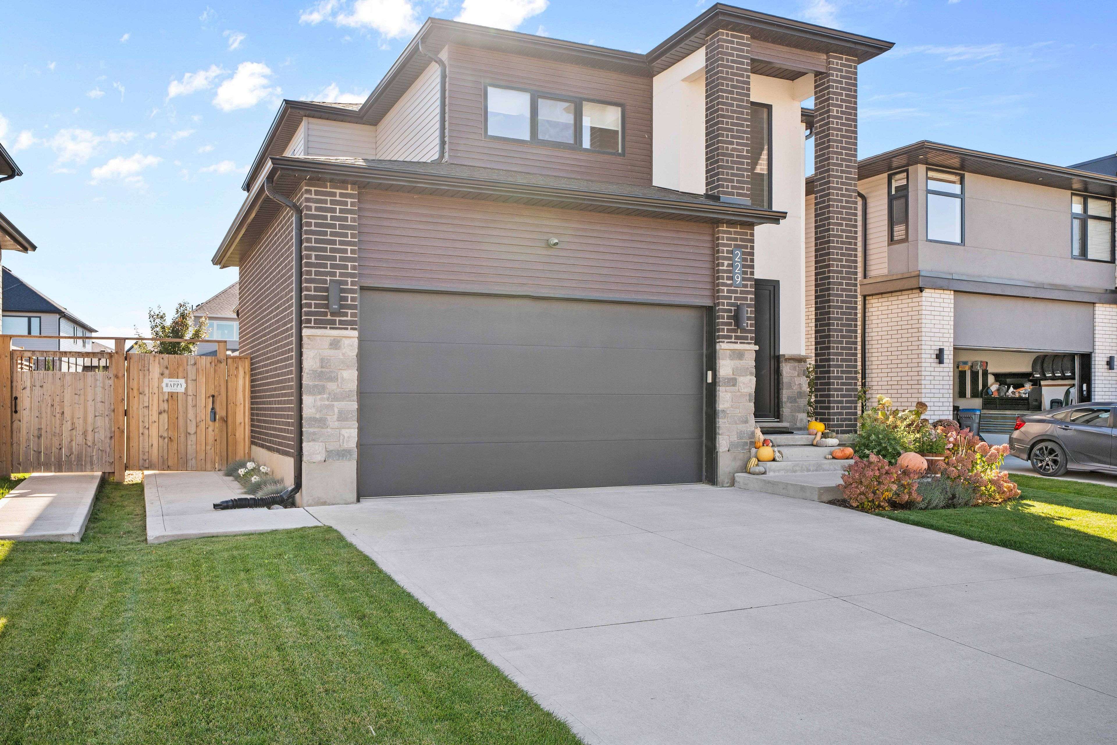 Middlesex Centre, ON N0L 1R0,229 Crestview DR