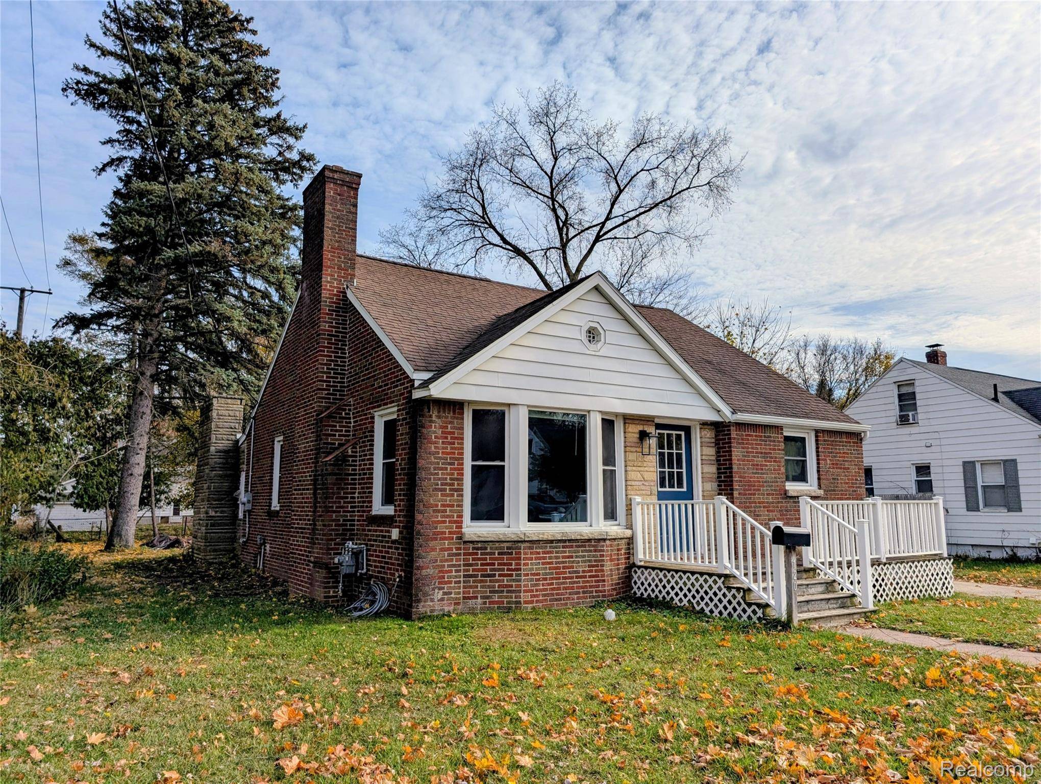 Bad Axe, MI 48413,120 Gratton ST