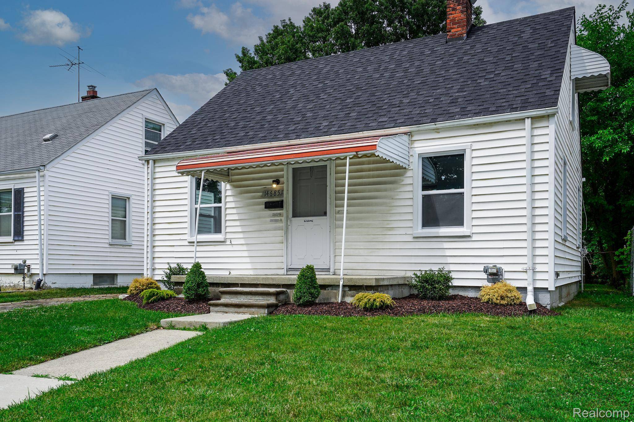 Eastpointe, MI 48021,14685 Agnes AVE