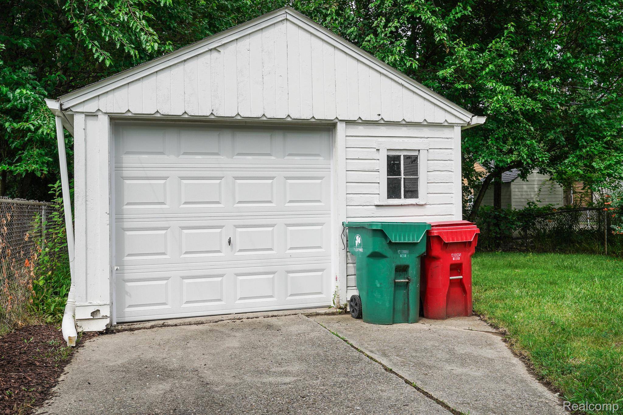 Eastpointe, MI 48021,14685 Agnes AVE