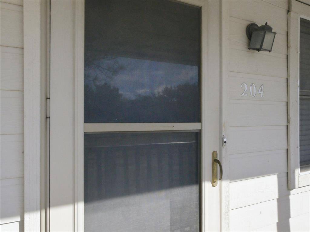 Runaway Bay, TX 76426,102 Harbor Drive #204