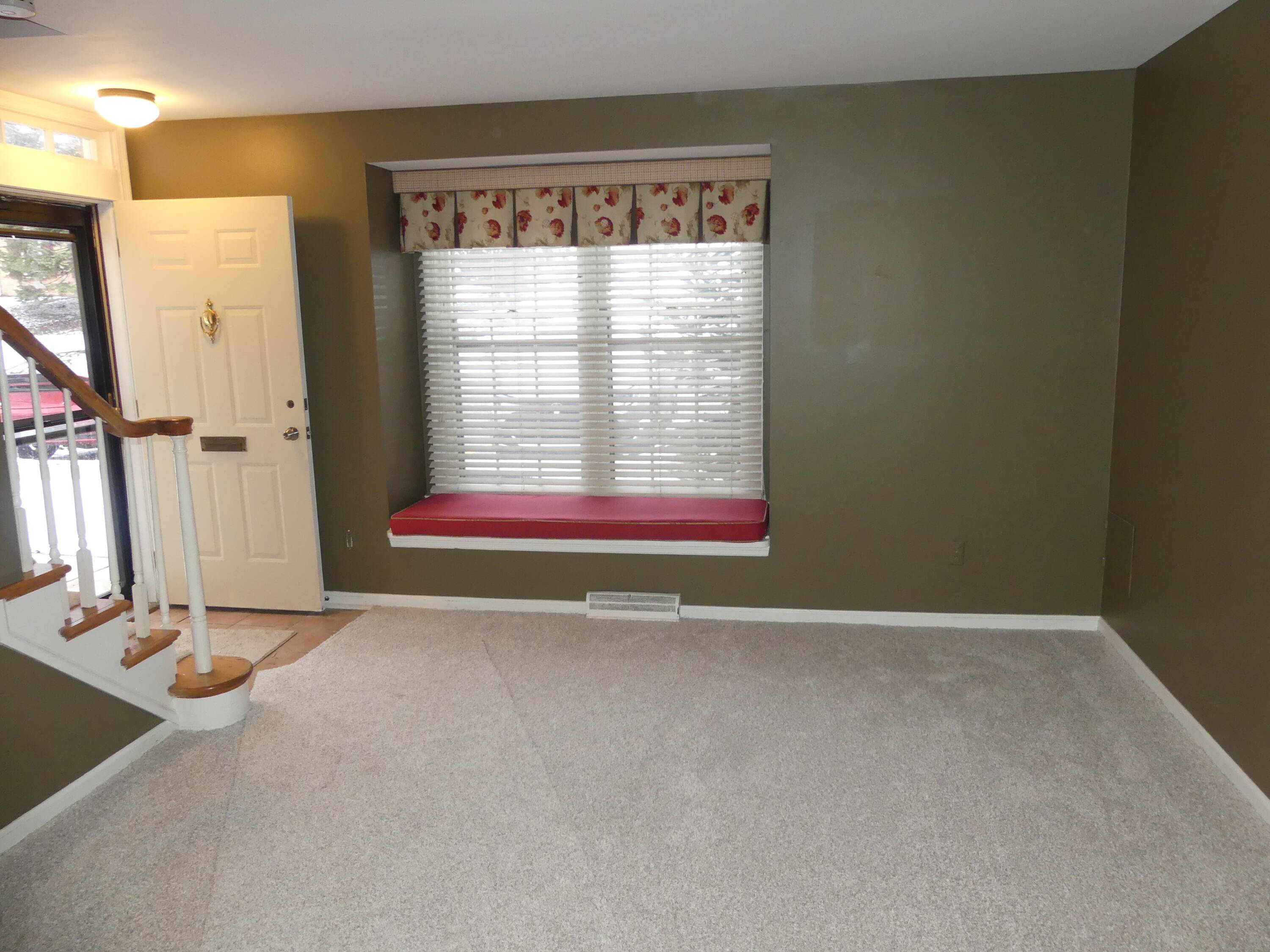 Grand Rapids, MI 49506,1868 Georgetown DR SE #35