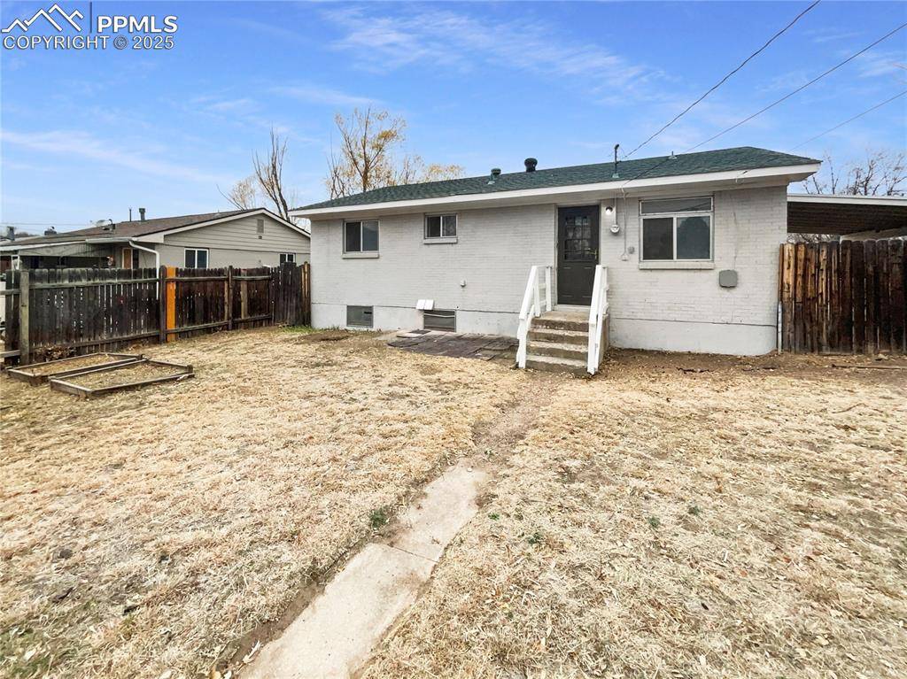 Colorado Springs, CO 80910,2127 Saranac DR