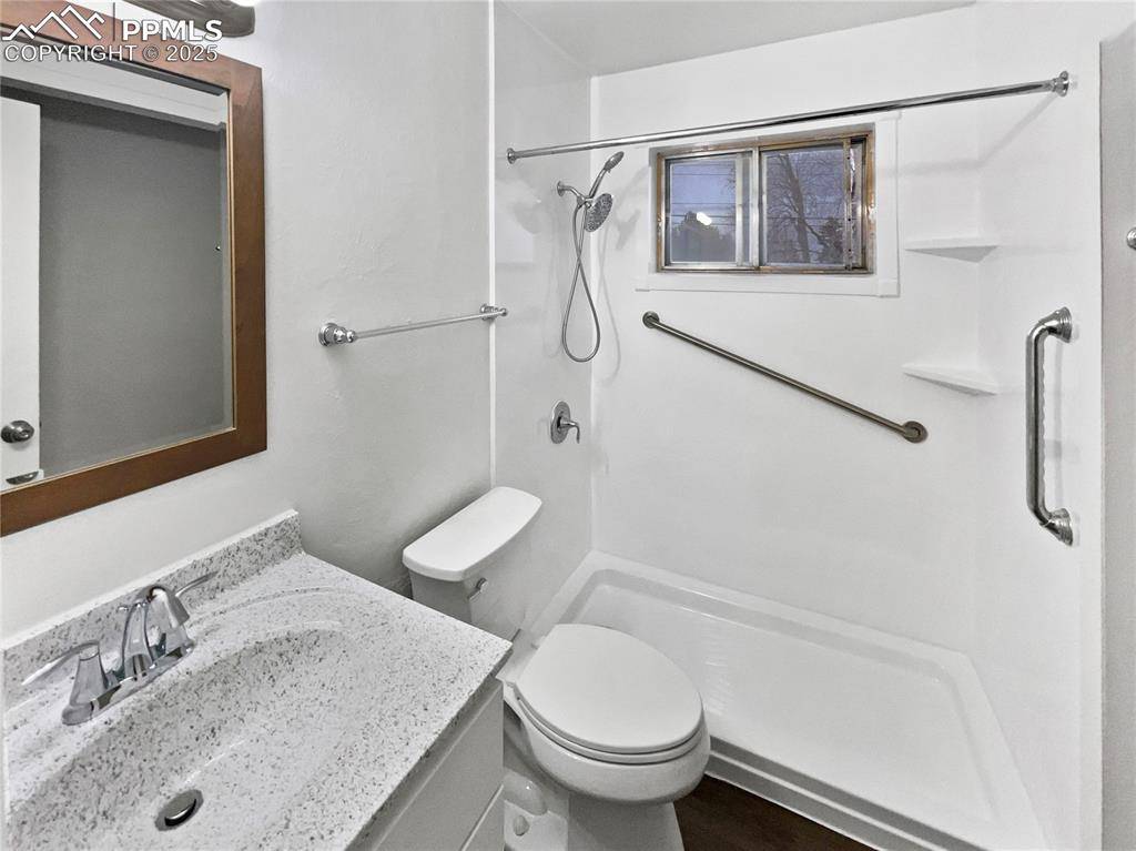 Colorado Springs, CO 80910,2127 Saranac DR