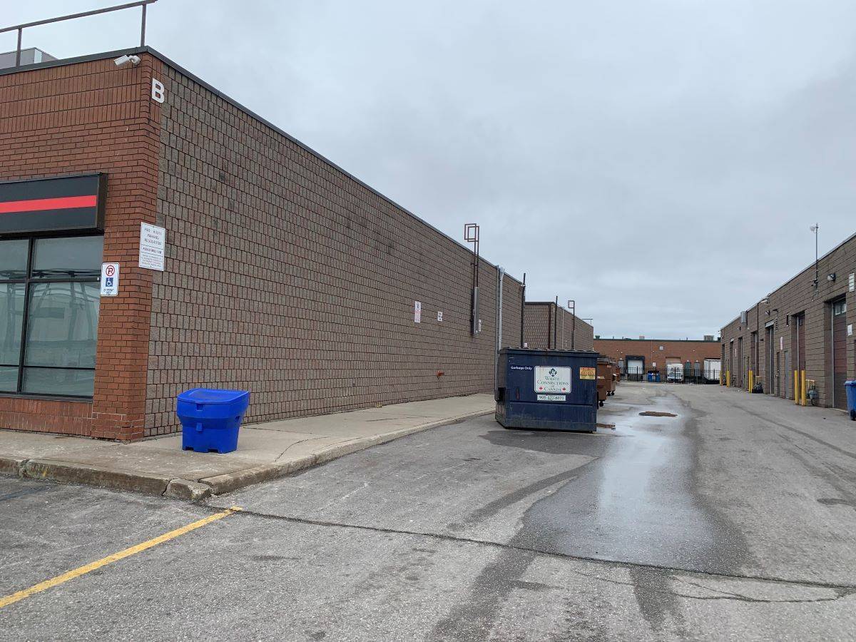 Toronto E11, ON M1X 1L5,2721 Markham RD #12