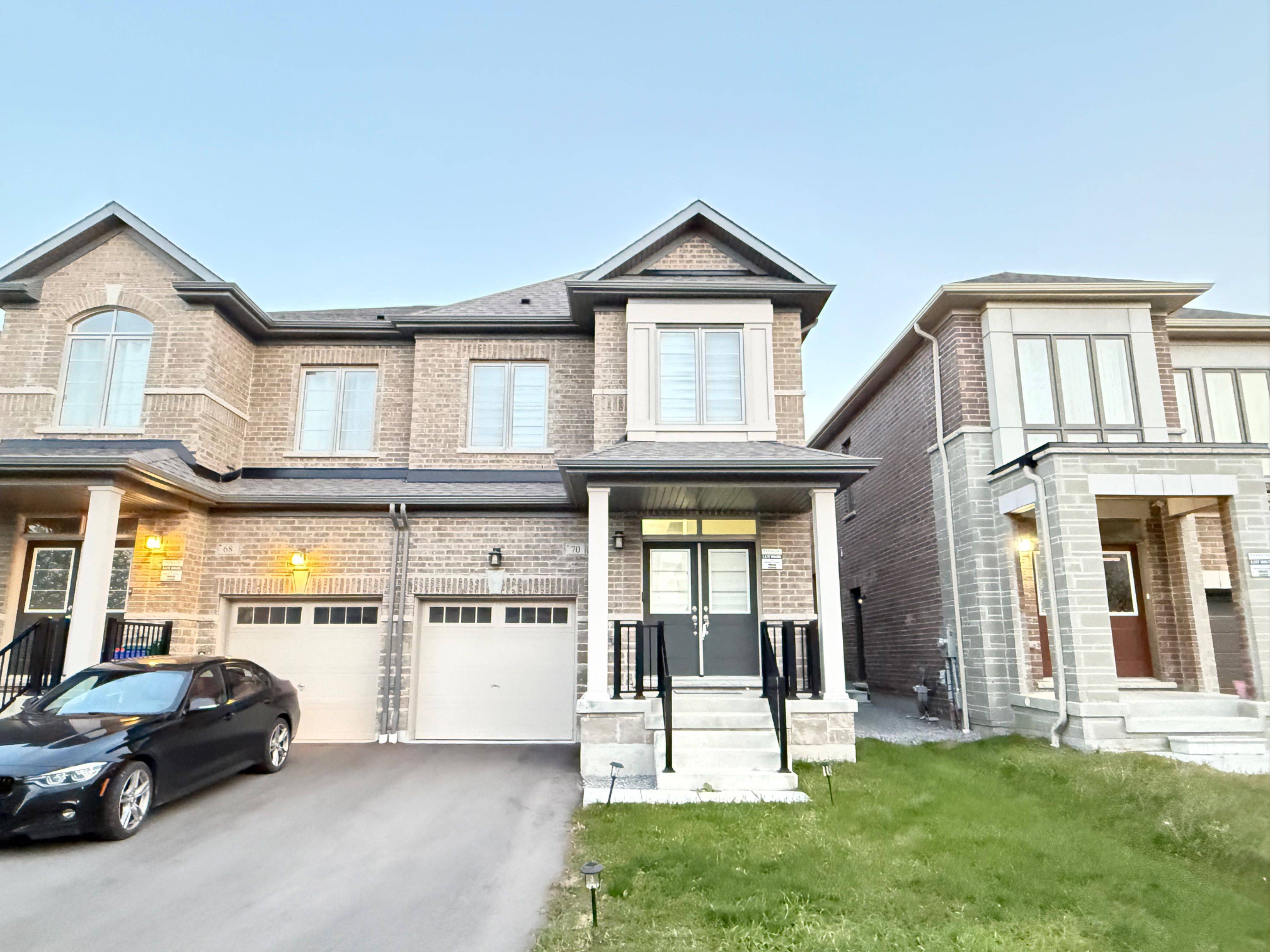 Whitby, ON L1P 0N3,70 FRUITFUL CRES