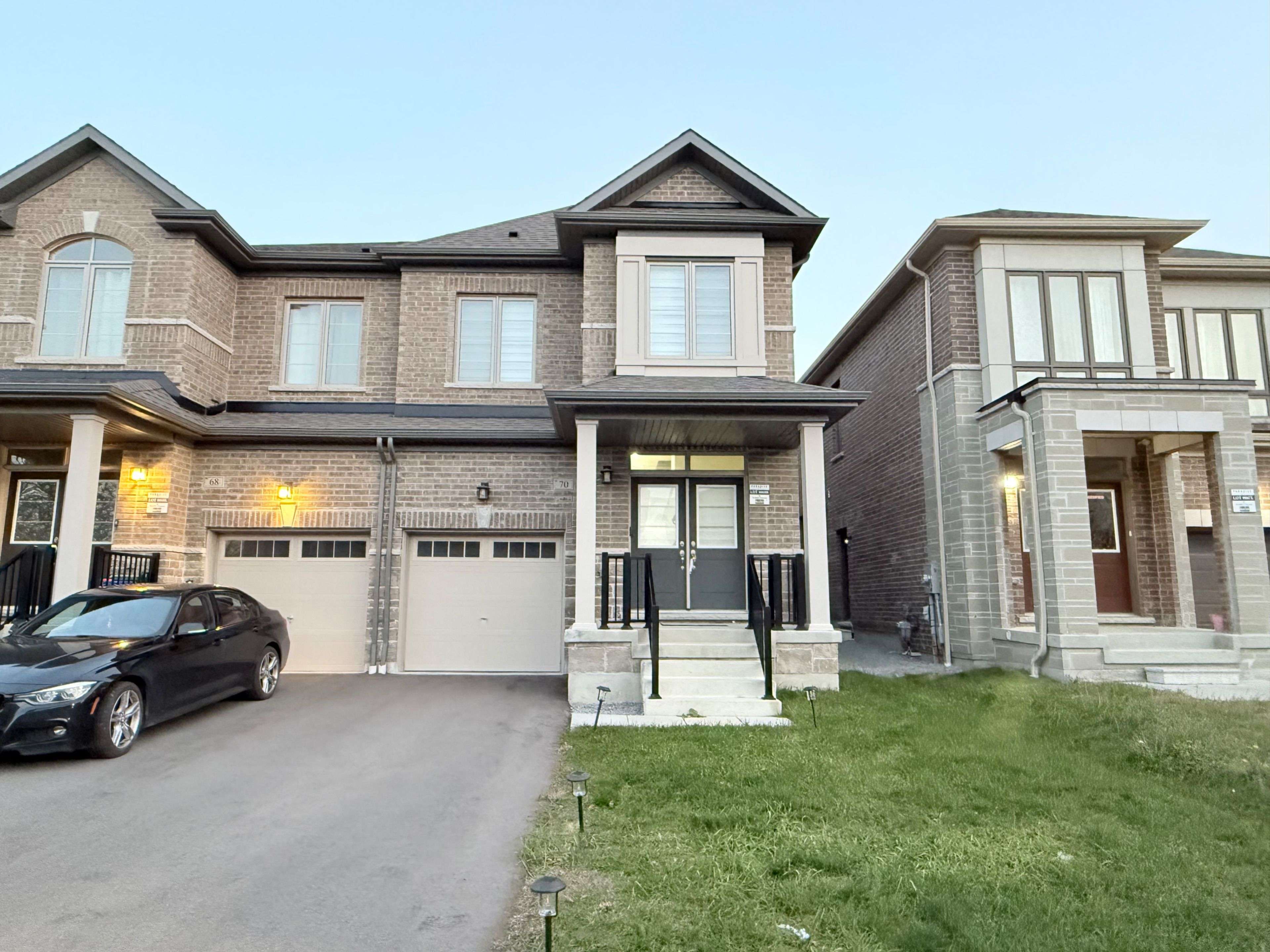 Whitby, ON L1P 0N3,70 FRUITFUL CRES