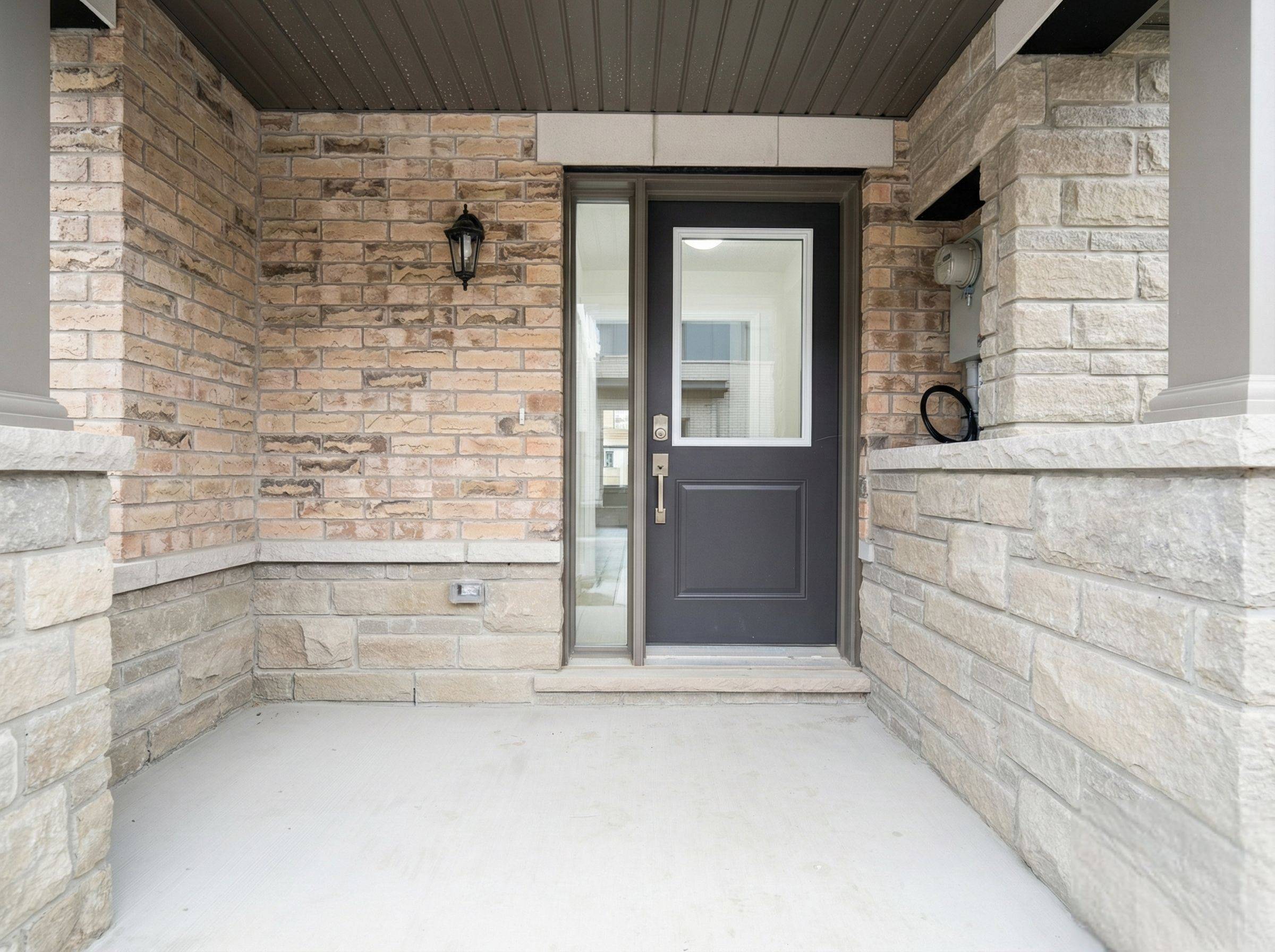 Markham, ON L3R 3X3,27 John Canning WAY