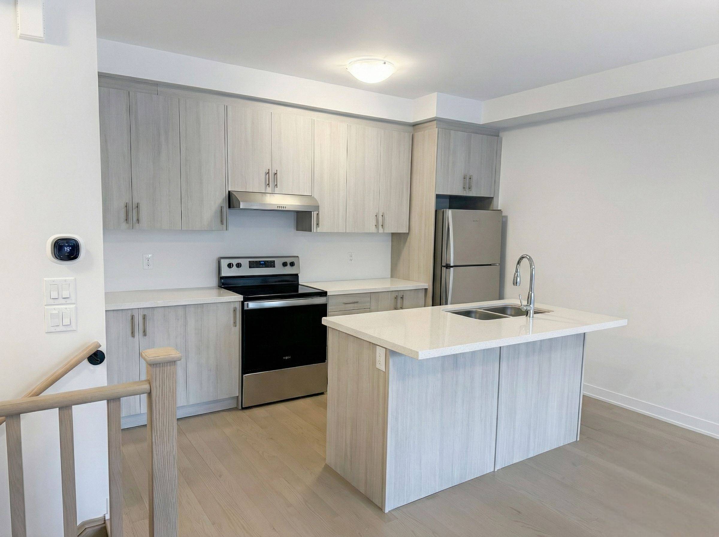 Markham, ON L3R 3X3,27 John Canning WAY