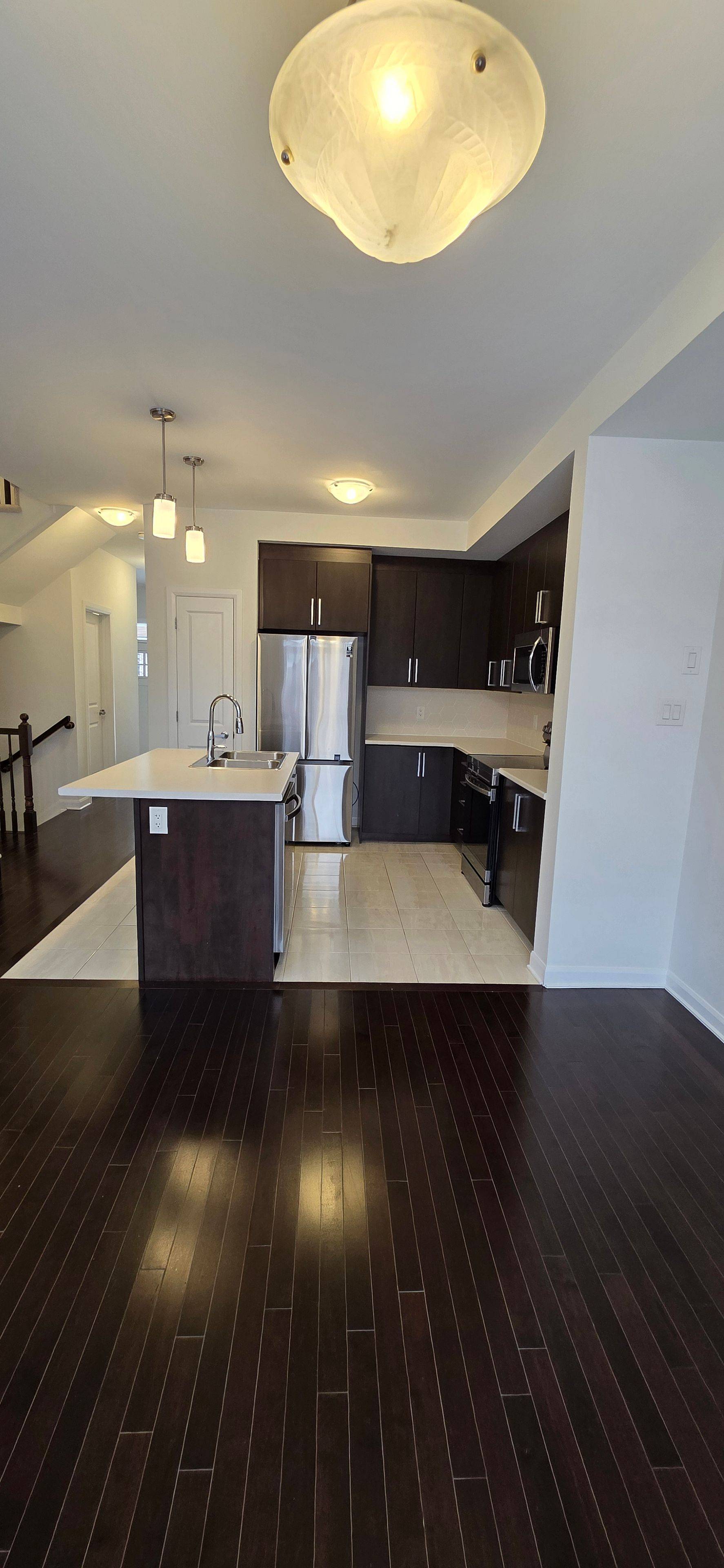 Kanata, ON K2T 0P2,92 Natare PL