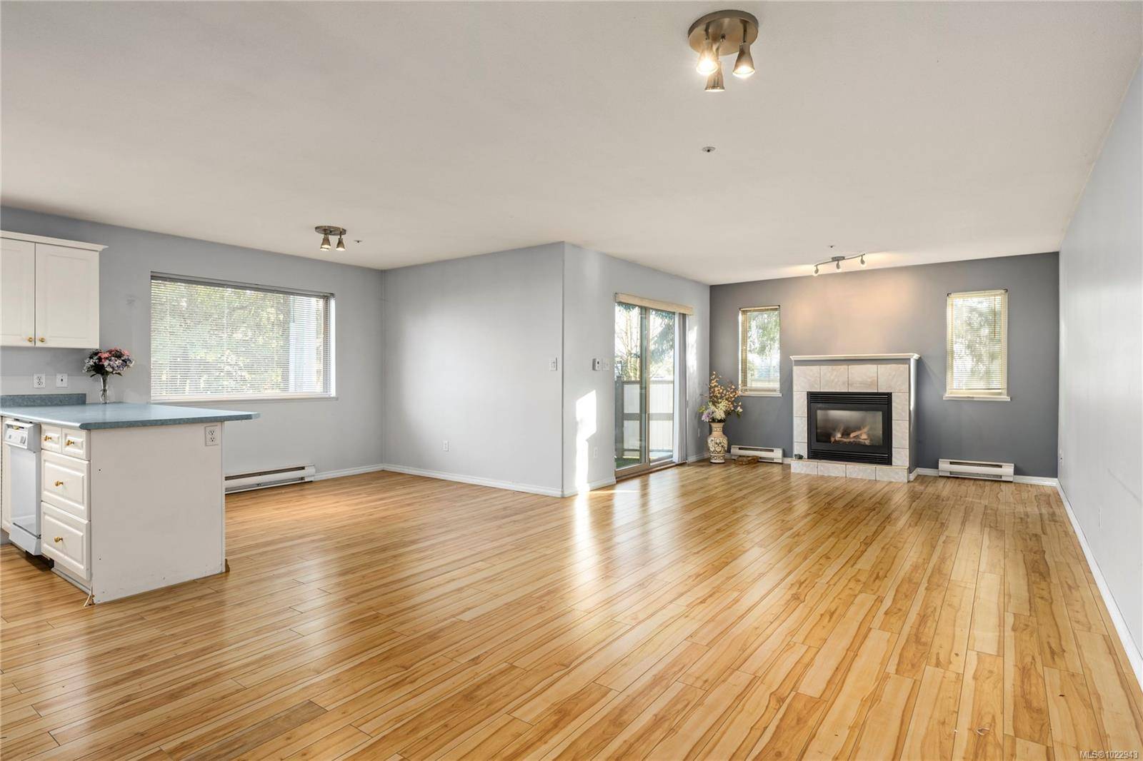 Nanaimo, BC V9T 2H2,4271 Wellington Rd #1