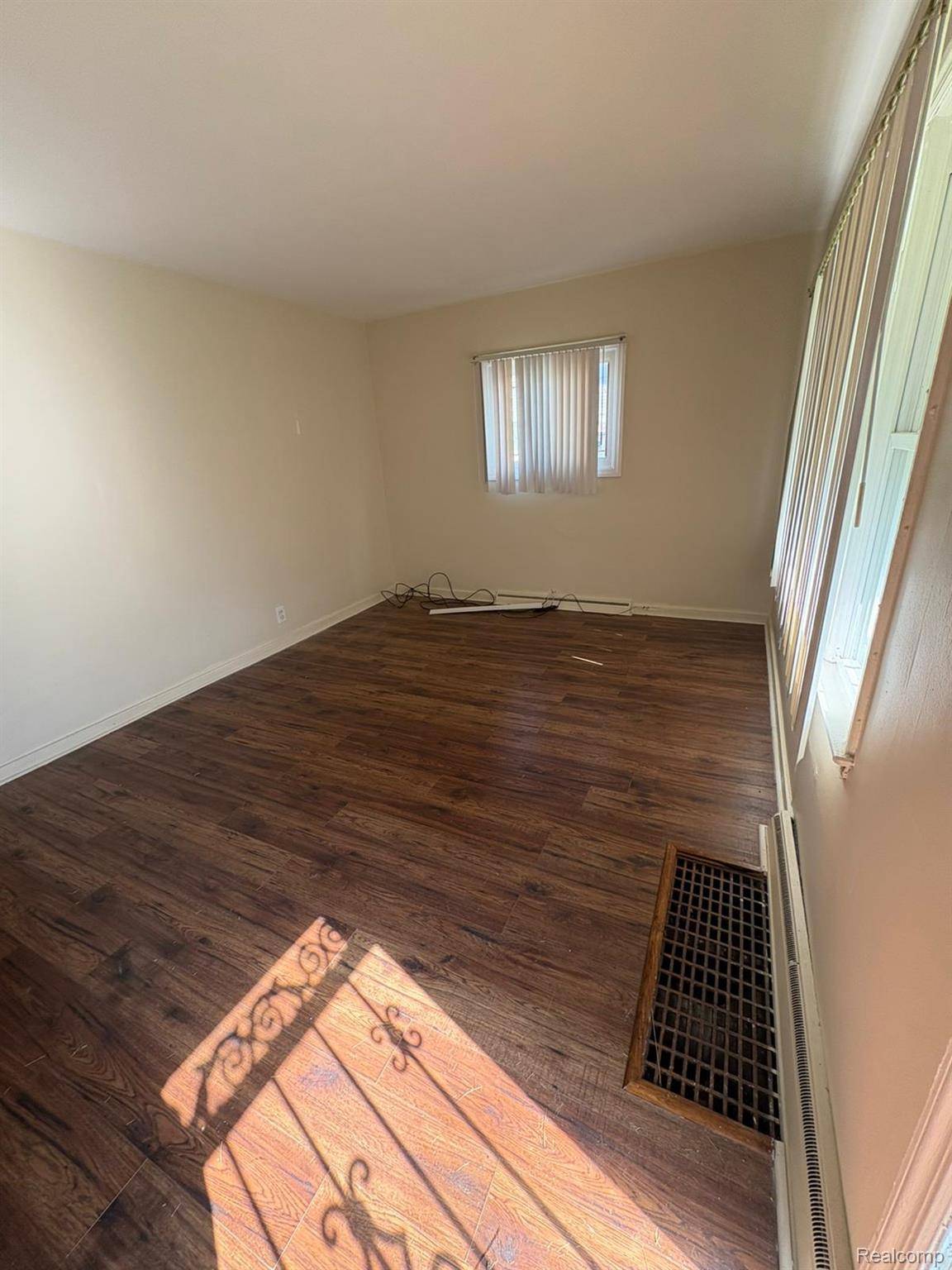 Flint, MI 48503,1701 Park ST