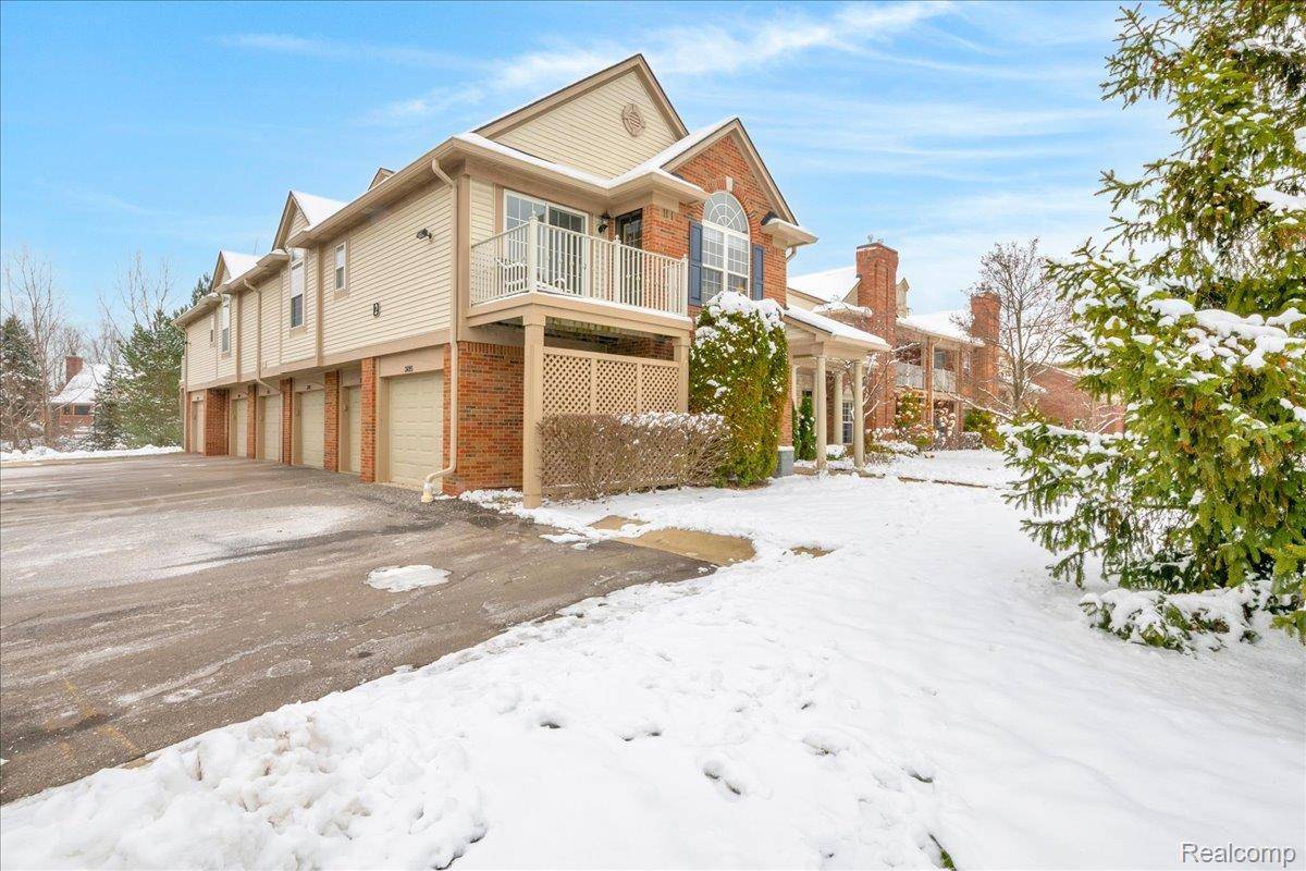 Rochester, MI 48306,3695 Oakmonte BLVD