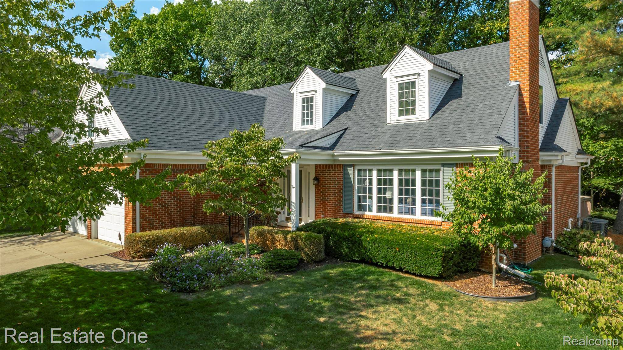 Farmington, MI 48335,23326 Longacre CT