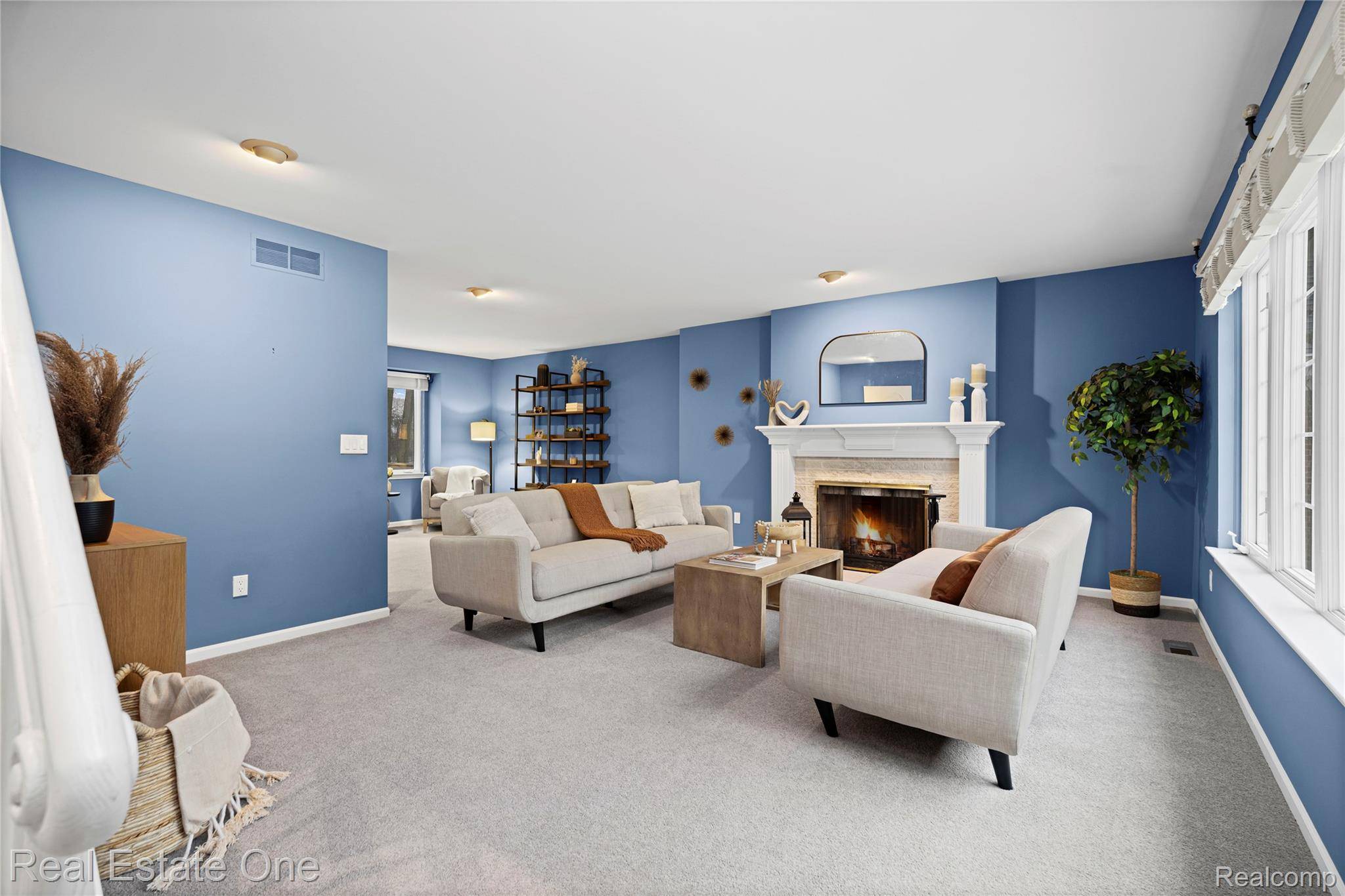 Farmington, MI 48335,23326 Longacre CT