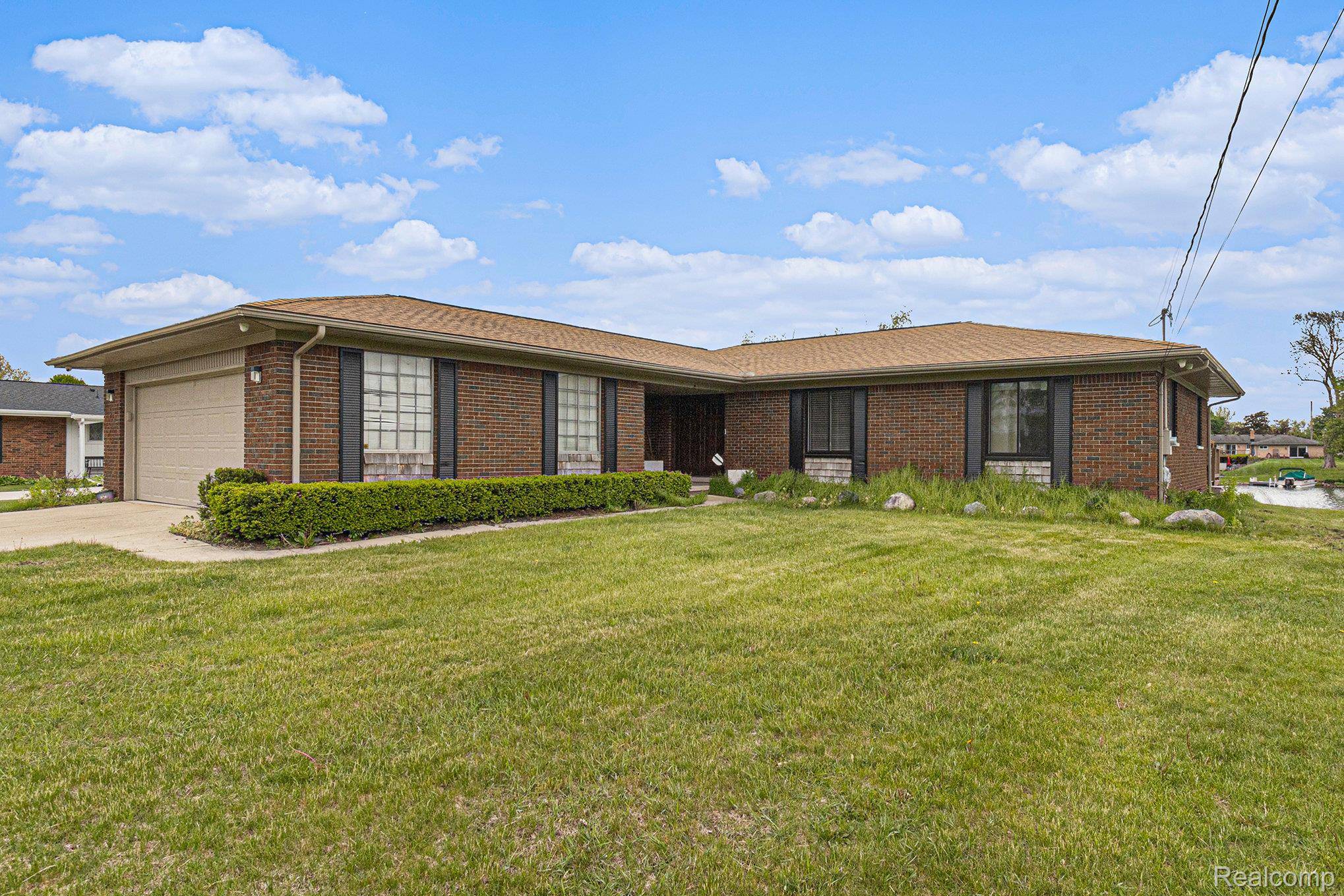 White Lake, MI 48386,687 Sunnybeach DR