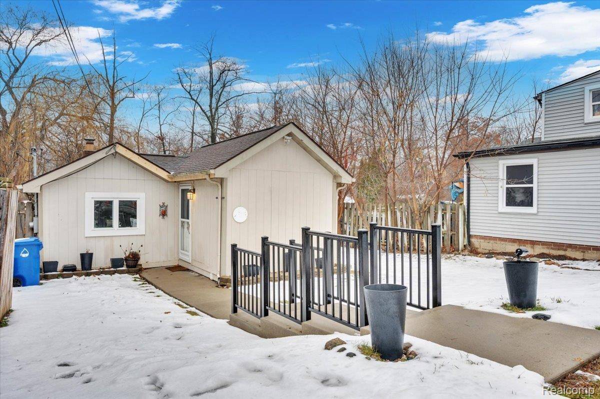 Waterford, MI 48329,2883 Sunderland