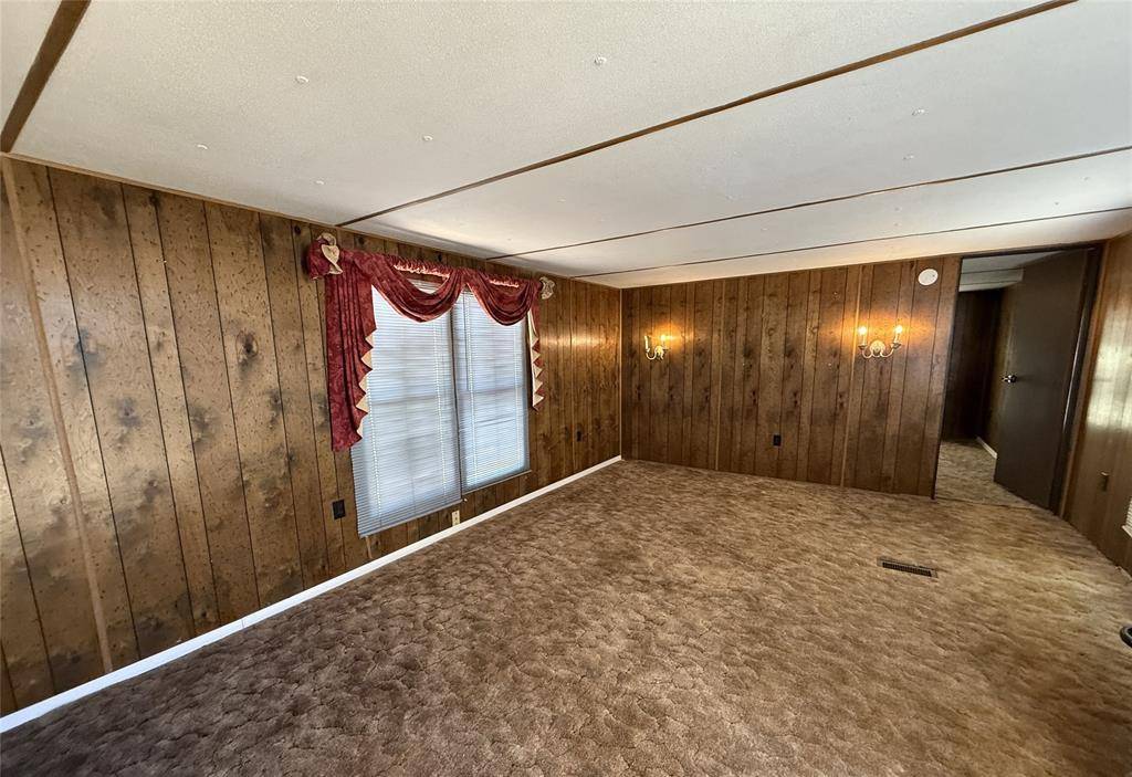 Denison, TX 75021,1025 E Owings Street