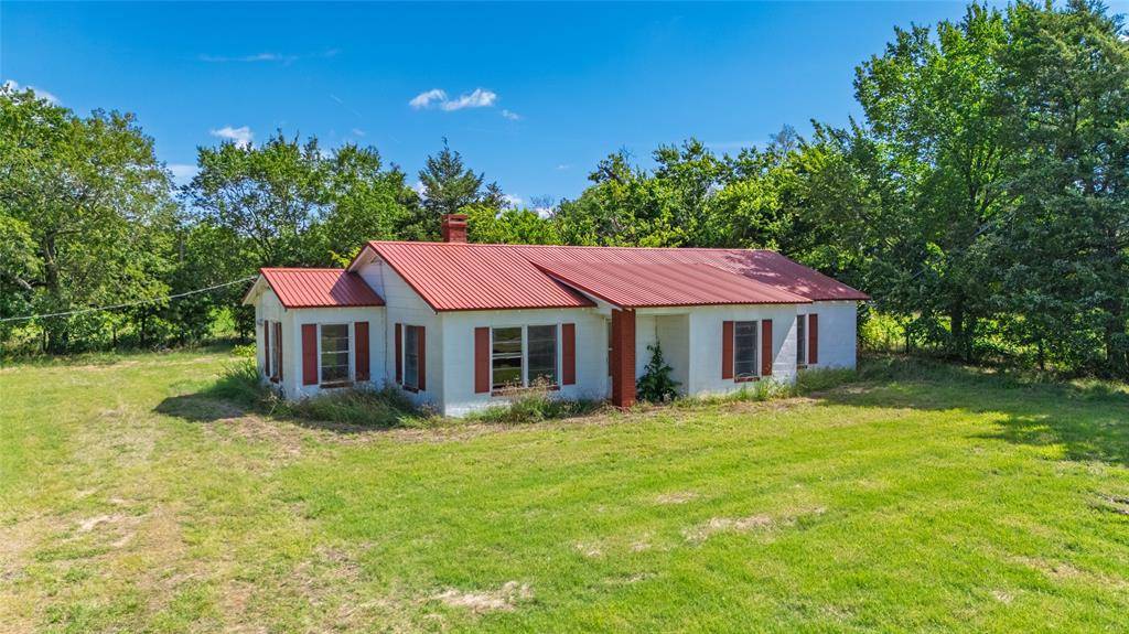 3829 Fm 64, Ladonia, TX 75449