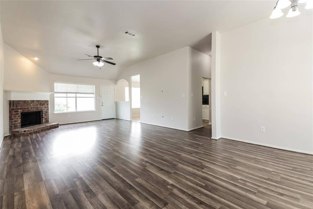 Royse City, TX 75189,824 Matthew Lane