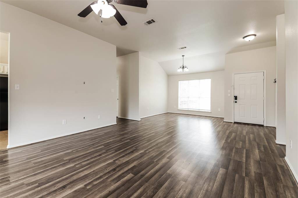 Royse City, TX 75189,824 Matthew Lane