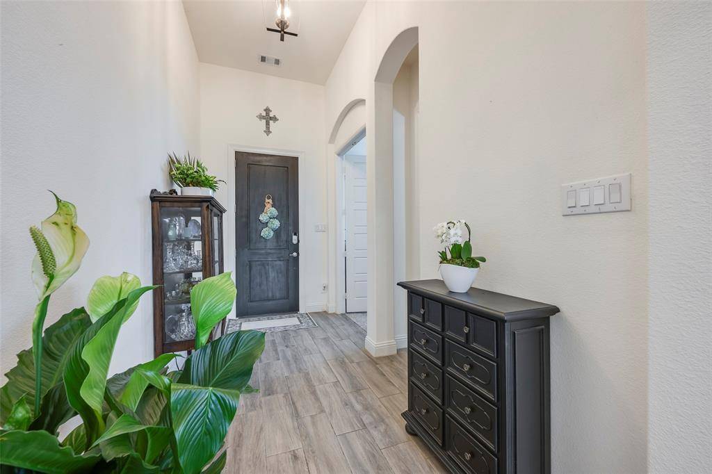 Fort Worth, TX 76262,14404 Home Trail