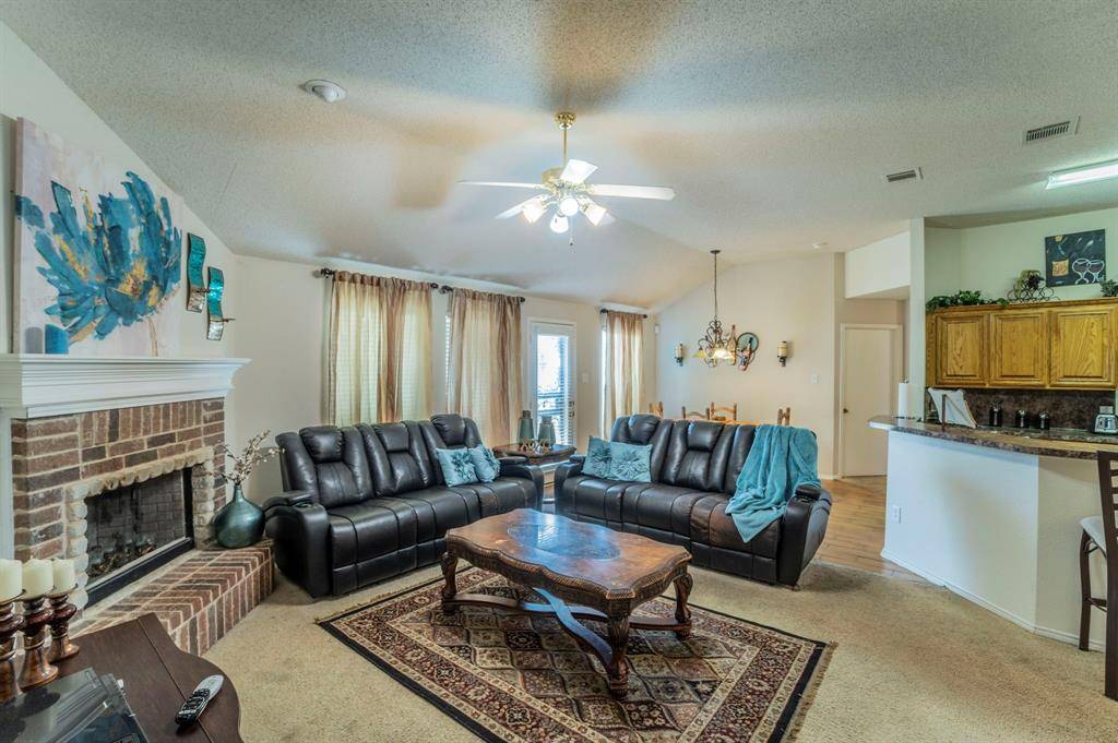 Arlington, TX 76018,1634 Powder Horn Lane