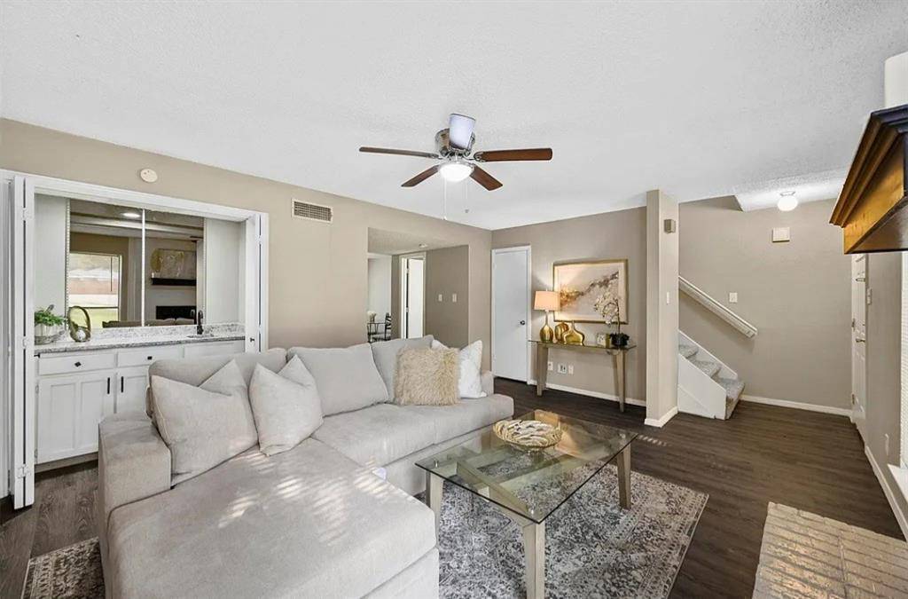 Arlington, TX 76014,2401 Long Ridge Lane