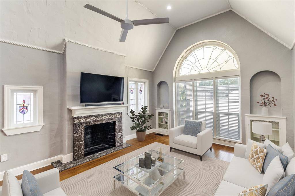 Dallas, TX 75214,6910 Pasadena Avenue