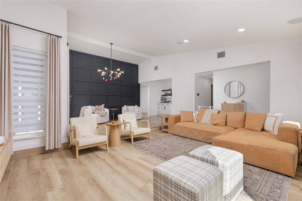 Dallas, TX 75228,3835 Ruidosa Avenue