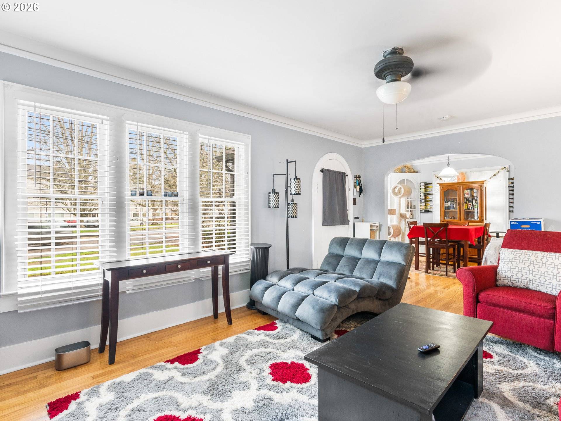 Salem, OR 97301,1564 CENTER ST NE