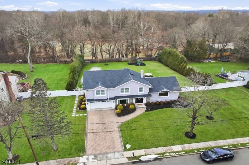 Old Tappan Boro, NJ 07675,231 Birchwood Rd