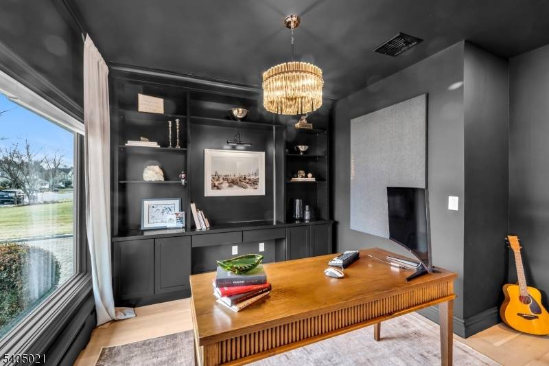 Old Tappan Boro, NJ 07675,231 Birchwood Rd