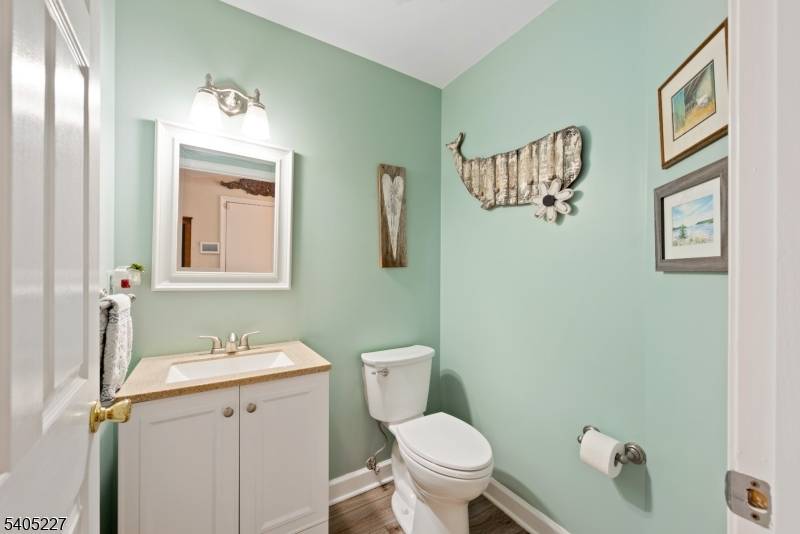 Mount Arlington Boro, NJ 07856,30 Hickory Way