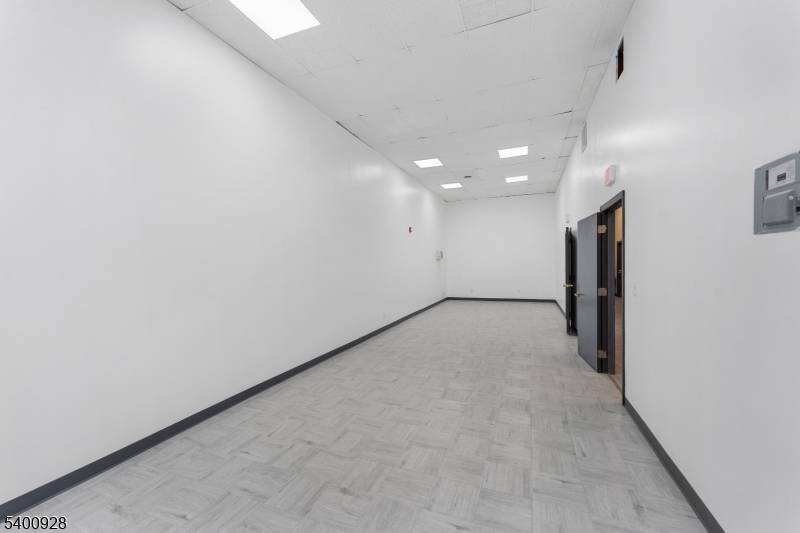 Newark City, NJ 07105,43 Merchant St