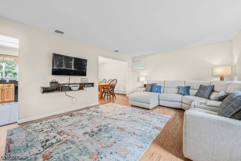 Ringwood Boro, NJ 07456,18 Juniper Ter