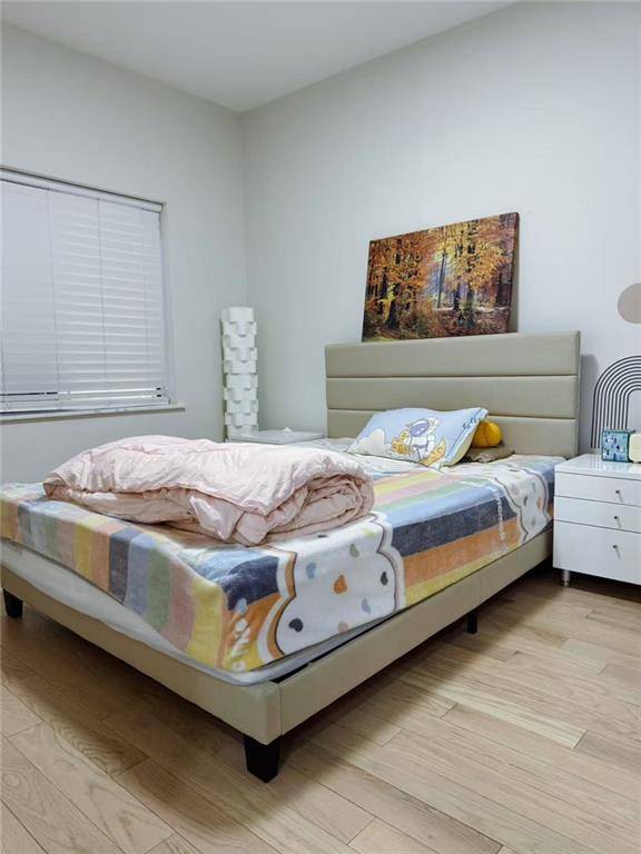 Brooklyn, NY 11220,422 49th ST #3F